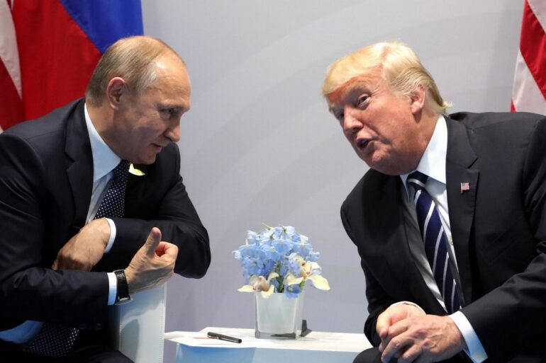 Ruský prezident Vladimir Putin a jeho americký protějšek Donald Trump