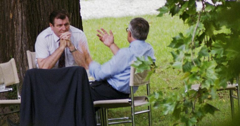 Vladimír Mečiar a Václav Klaus na archivním snímku