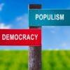 Demokracie vs. populismus - ilustrační foto