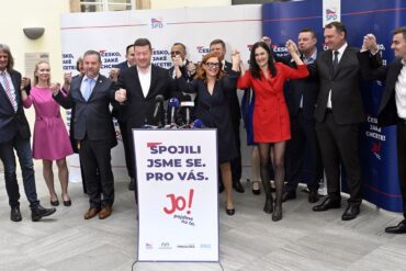 Lídři všech krajských kandidátek SPD