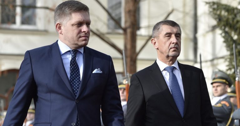 Robert Fico a Andrej Babiš na snímku z roku 2018