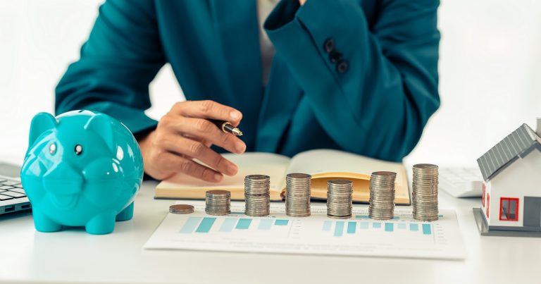 Dluhy a ekonomika - ilustrační foto