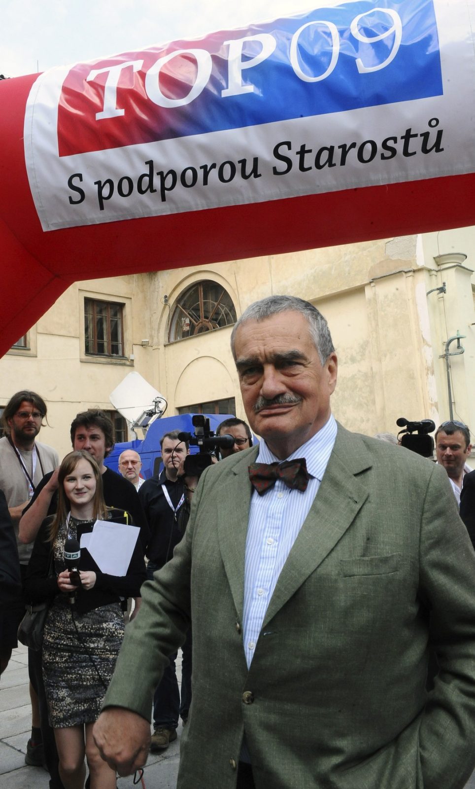 Karel Schwarzenberg a TOP 09 s podporou Starostů - parlamentní volby 2010