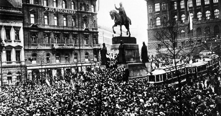 28. říjen 1918 na pražském Václavském náměstí
