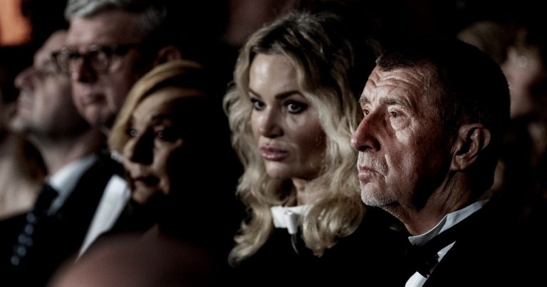 Manželé Babišovi va Vladislavském sále