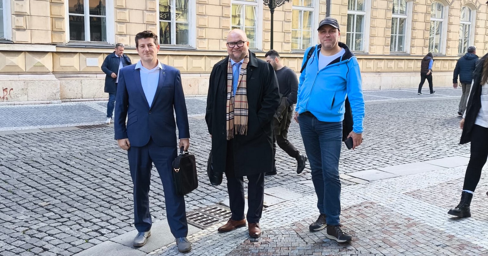 Matouš Bulíř, Radek Suchý a autor článku po soudním jednání