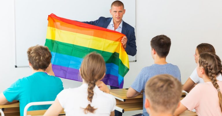 Propaganda ve školách - ilustrační foto